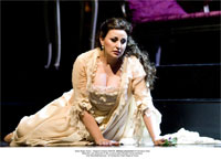Recensione Opera Adriana Lecouvreur al Teatro Regio di Torino - Micaela Carosi nei panni di Adriana