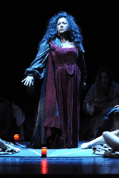 Elisabetta Fiorillo ne Un ballo in maschera di Giuseppe Verdi al Teatro Regio di Parma in occasione del Festival Verdi 2011