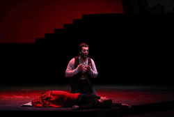 Julia Gestseva nei panni di Carmen e Rubens Pellizzari nei panni di Don Josè in Carmen al Teatro Comunale di Piacenza