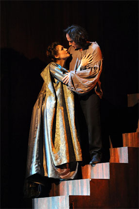Roberto De Biasio (Jacopo Foscari), Tatiana Serjan (Lucrezia Contarini)