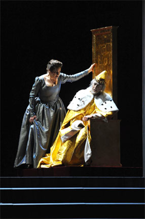 Claudio Sgura (Francesco Foscari), Tatiana Serjan (Lucrezia Contarini)